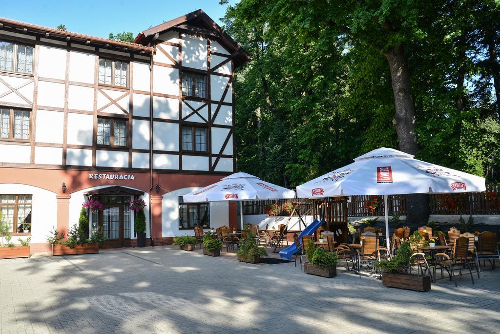 Hotel Camelot Щавно-Здруй Экстерьер фото