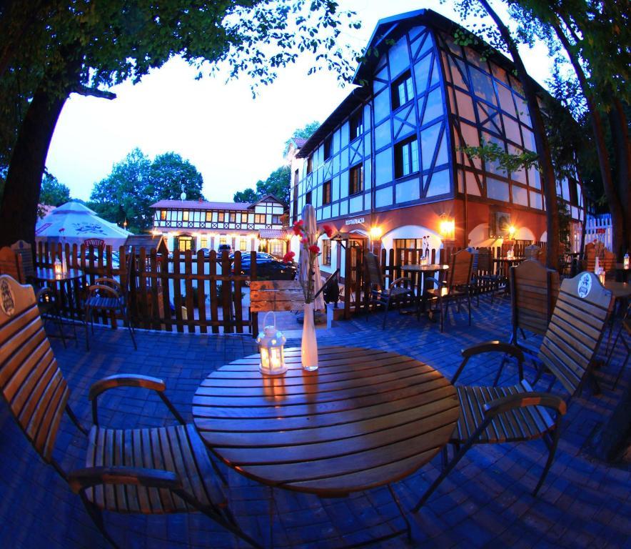 Hotel Camelot Щавно-Здруй Экстерьер фото